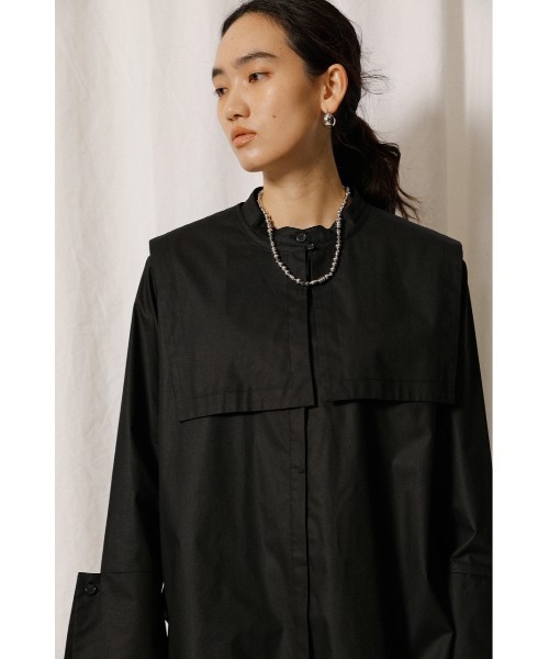 crie conforto（クリーコンフォルト）の「シャイニー取り外しビックカラーブラウス（シャツ/ブラウス・レディース・ホワイト/ブラック/ベージュ・SMALL/MEDIUM）」の9枚目の写真