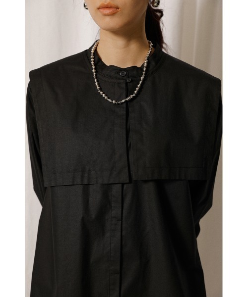 crie conforto（クリーコンフォルト）の「シャイニー取り外しビックカラーブラウス（シャツ/ブラウス・レディース・ホワイト/ブラック/ベージュ・SMALL/MEDIUM）」の21枚目の写真