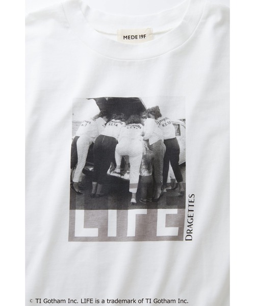 MEDE19F(メデジュウキュウ)の「MEDE19F グラフ誌LIFEフォトプリントTシャツ(Tシャツ/カットソー・レディース・ホワイト×レッド/ホワイト×グレー/ホワイト×ピンク・1/2)」の16枚目の写真