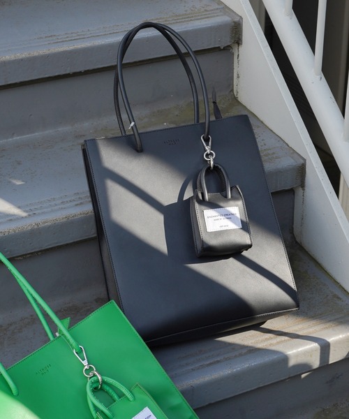 VENCEEXCHANGE（ヴァンスエクスチェンジ）の「【別注カラー】A4サイズミニバッグ付きトート／限定カラー/大容量収納／PC収納可/A4対応/マザーズバッグ（トートバッグ・レディース・ブラック/グリーン/ベージュ/グレー/オリーブ/シルバー/レンガ・FREE）」の19枚目の写真