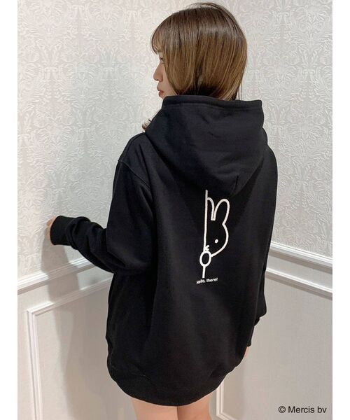 dazzlin（ダズリン）の「dazzlin×miffy かくれんぼフーディー（パーカー・レディース・オフホワイト/グレー/ブラック・FREE）」の4枚目の写真