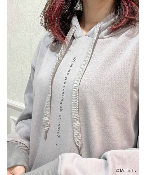 dazzlin（ダズリン）の「dazzlin×miffy かくれんぼフーディー（パーカー・レディース・オフホワイト/グレー/ブラック・FREE）」の18枚目の写真