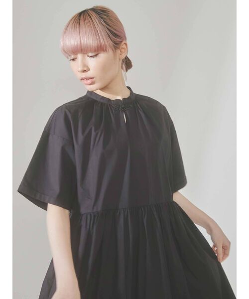 merry jenny(メリージェニー)の「【WEB限定】チャイナミモレワンピース(ワンピース・レディース・オフホワイト/ブラック/グリーン・FREE)」の5枚目の写真