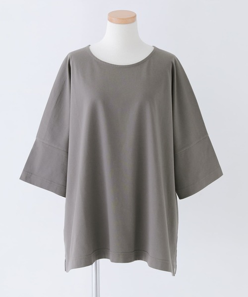 n'OrLABEL（ノアールレーベル）の「【機能素材】『ゆるっとUネックTシャツ』（Tシャツ/カットソー・レディース・モカ/ブルー/オフホワイト/ピンク/グリーン/ブラック/パープル/チャコール/オレンジ/ライトグリーン/ダークパープル・FREE）」の14枚目の写真