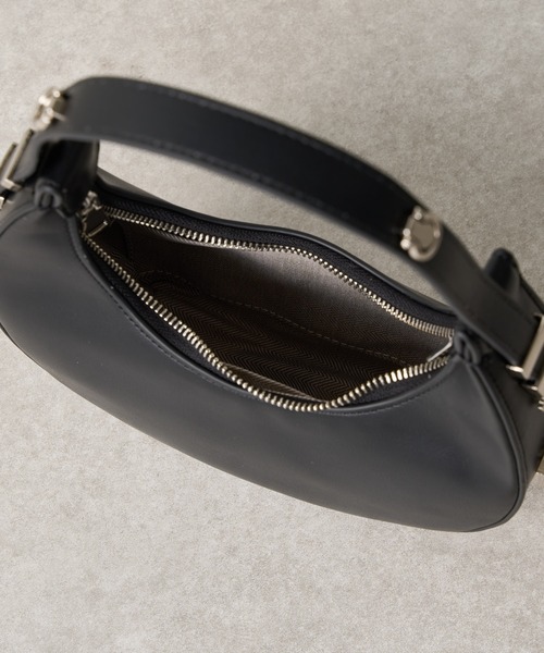 Lui's（ルイス）の「ワンハンドルムーンバッグ（ハンドバッグ・レディース・ブラック/ホワイト/グリーン系その他6・FREE）」の15枚目の写真