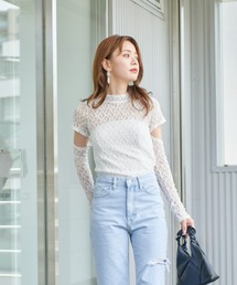 VIOLETTA（ヴィオレッタ）の「スリーブカットアウトレーストップス（Tシャツ/カットソー）」
