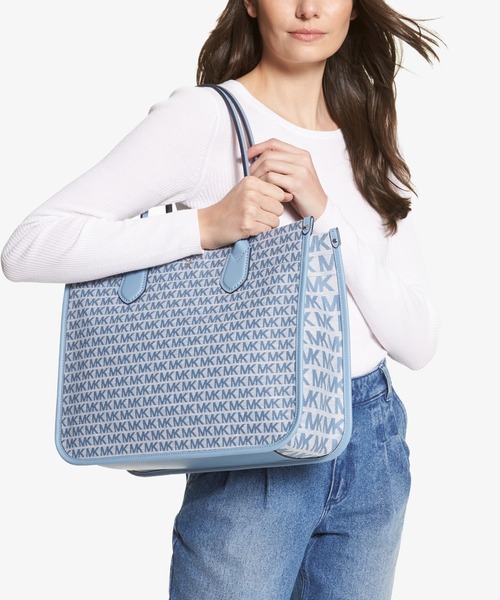 MICHAEL KORS（マイケルコース）の「HEIDI キャンバストート ラージ