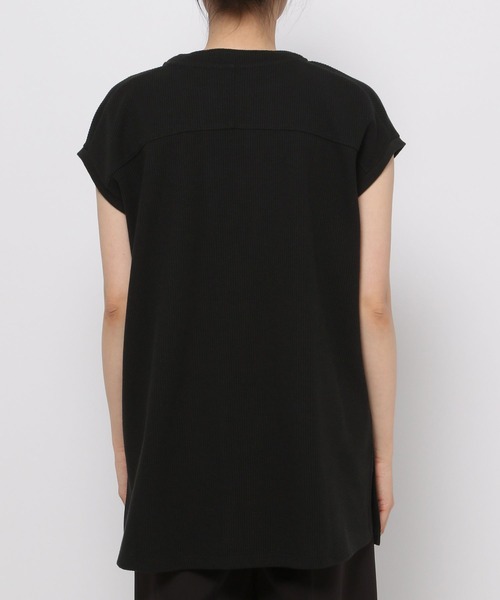 PAGEBOY（ページボーイ）の「ワッフルVネックフレンチスリーブチュニック（Tシャツ/カットソー・レディース・ブラック/オフホワイト/チョコ・FREE）」の5枚目の写真