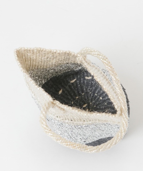 URBAN RESEARCH DOORS（アーバンリサーチドアーズ）の「アフリカンスクエア　スリーカラーズワンハンドルバッグ（ハンドバッグ・レディース・その他1・-）」の8枚目の写真