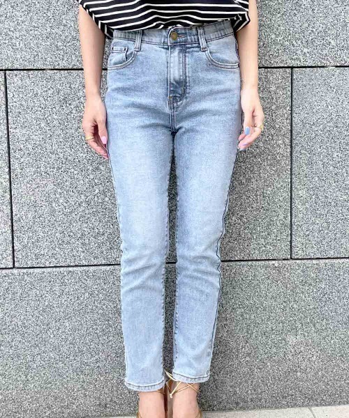 esutoreja（エストレジャ）の「スリムフィットデニム（デニムパンツ・レディース・ブルー・S/M）」の6枚目の写真
