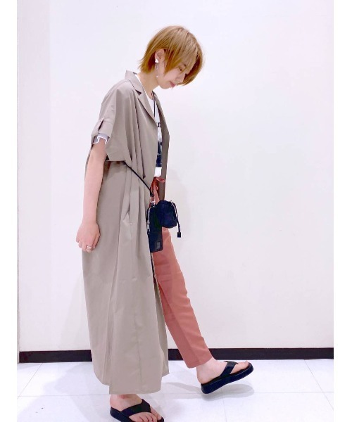 HEREIAM(ヘレイアム)の「【HEREIAM】撥水/ルーズフィットドレス(ワンピース・レディース・ブラック/ベージュ・SMALL/MEDIUM)」の16枚目の写真