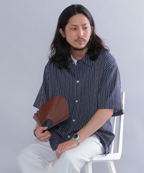 SHIPS（シップス）の「*SHIPS: 楊柳 ストライプ リラックスフィット ショートスリーブ シャツ（シャツ/ブラウス・メンズ・ベージュ/ネイビー/グレー・SMALL/MEDIUM/LARGE）」の3枚目の写真