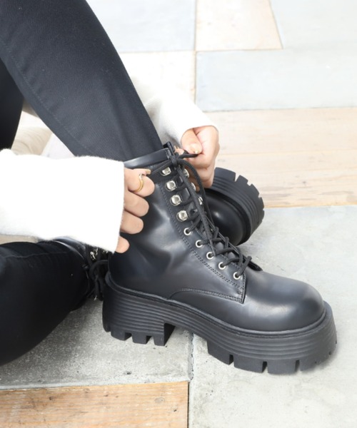 moment+（モーメントプラス）の「厚底レースアップブーツ（ブーツ・レディース・ブラック・L/M/S/LL）」の10枚目の写真