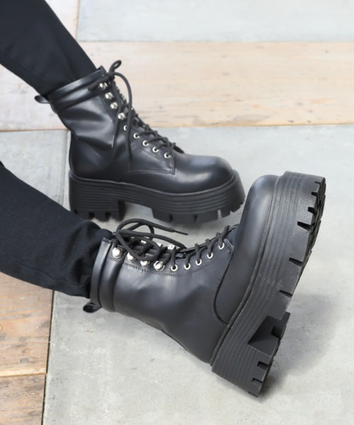 moment+（モーメントプラス）の「厚底レースアップブーツ（ブーツ・レディース・ブラック・L/M/S/LL）」の9枚目の写真