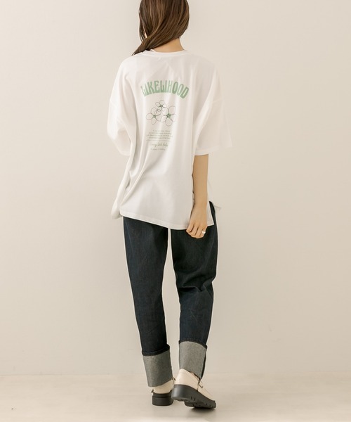 OLIVE des OLIVE(オリーブデオリーブ)の「花アソートビックTシャツ(Tシャツ/カットソー・レディース・ブラック/オフホワイト/ピンク/アイボリー・FREE)」の7枚目の写真