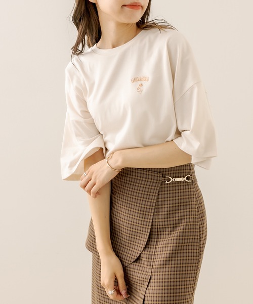 OLIVE des OLIVE(オリーブデオリーブ)の「花アソートビックTシャツ(Tシャツ/カットソー・レディース・ブラック/オフホワイト/ピンク/アイボリー・FREE)」の15枚目の写真