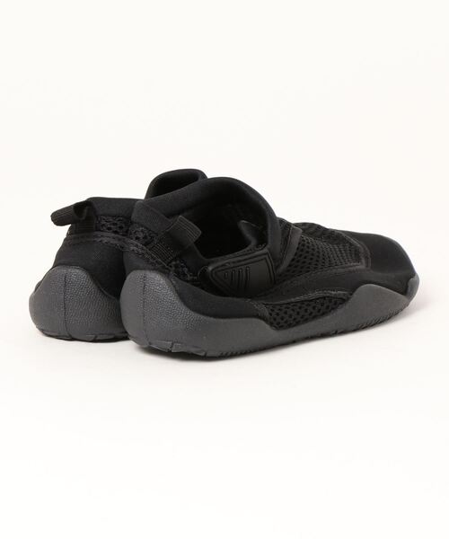 Parade(パレード)の「水抜き付き子供アクアシューズ AQ-001(サンダル・キッズ・パープル/ブラック/ブルー・19.0cm/18.0cm/17.0cm/20.0cm/22.0cm/23.0cm/24.0cm/21.0cm)」の4枚目の写真