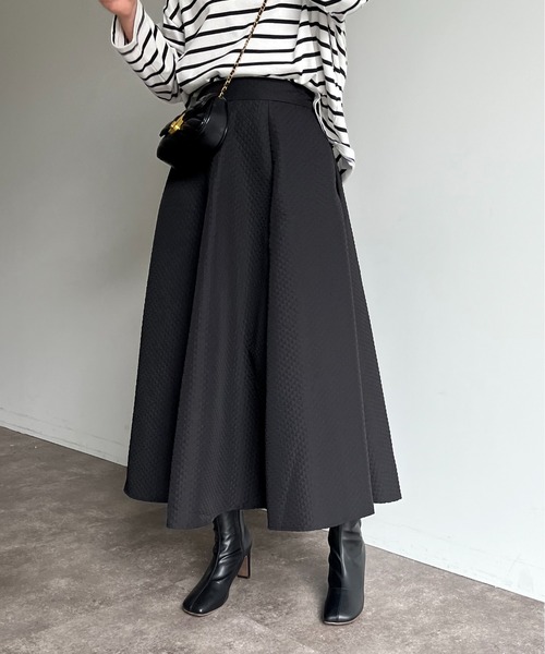 prose verse（プロズヴェール）の「キルティングジャガードフレアスカート（スカート・レディース・ホワイト系その他/ブラック/ホワイト・MEDIUM）」の4枚目の写真