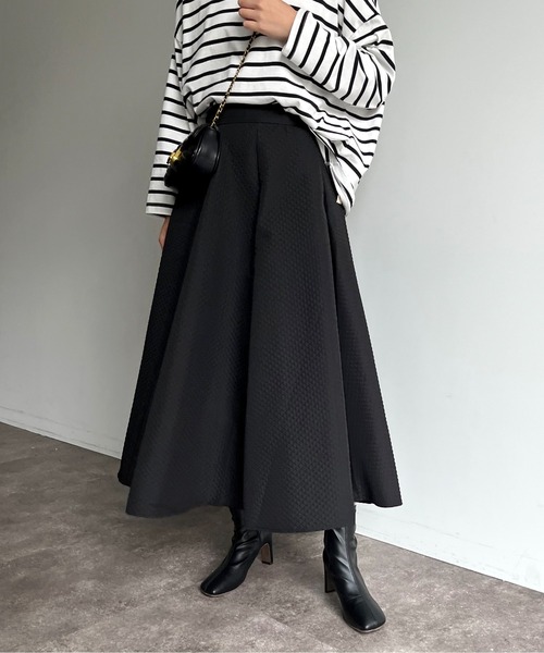 prose verse（プロズヴェール）の「キルティングジャガードフレアスカート（スカート・レディース・ホワイト系その他/ブラック/ホワイト・MEDIUM）」の5枚目の写真