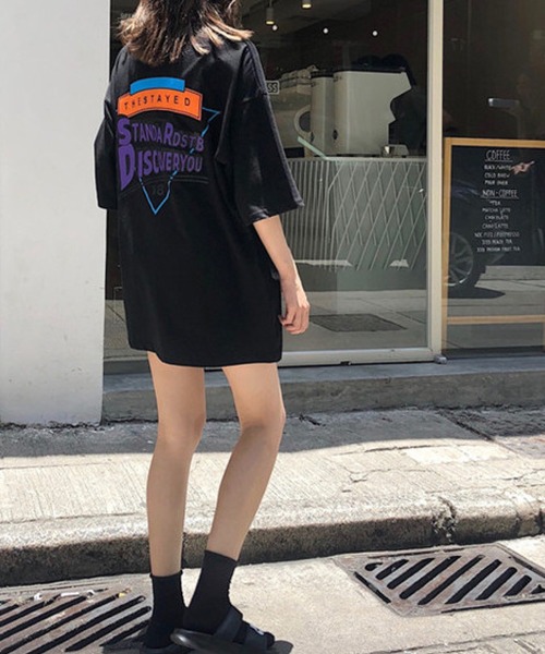 meJane(ミージェーン)の「バックストリートプリントロゴTシャツ【ZOZOTOWN限定】(Tシャツ/カットソー・レディース・ホワイト/ブラック・FREE)」の10枚目の写真