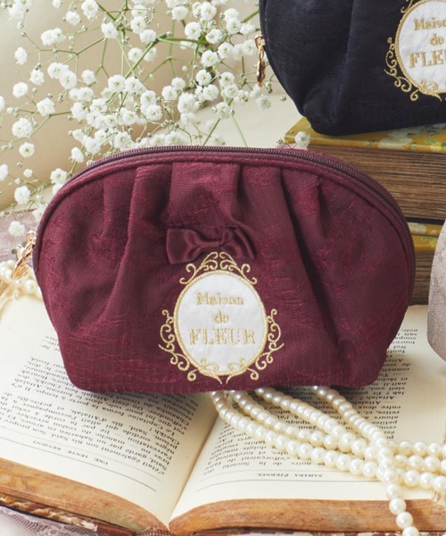 Maison de FLEUR（メゾンドフルール）の「レースサテンラウンドタック