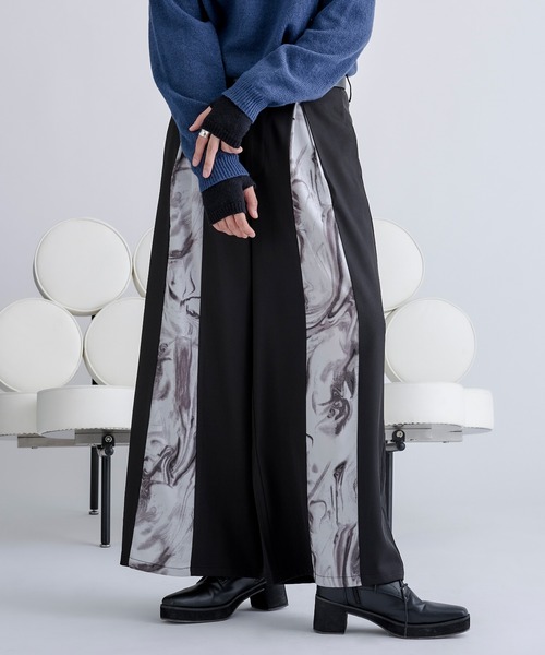 Ellno Loset（エルノロゼット）の「柄スリットワイドフレア