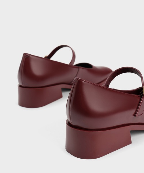 CHARLES & KEITH（チャールズ & キース）の「スクエアトゥ