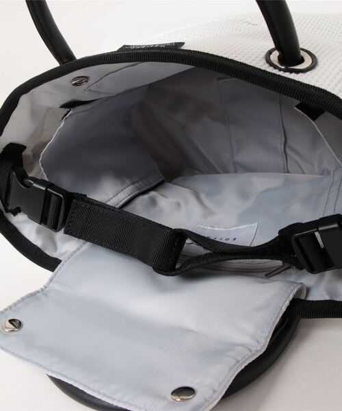 EDITA.（エディータ）の「EDITA/エディータ トートバッグ 通勤バッグ 仕切り付き 底面ICカードポケット付き ストローラー メッシュ 洗える 軽量 ベビーカーに取り付けられる マザーズバッグ（ハンドバッグ・レディース・ホワイト/チャコールグレー/ダークグリーン・FREE）」の6枚目の写真