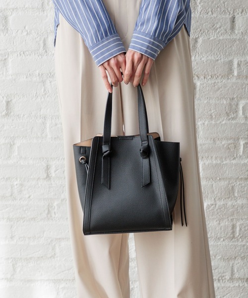 GLOBAL WORK（グローバルワーク）の「スペ軽変形3WAYBAG/172356（ショルダーバッグ・レディース・オフホワイト/イエロー/ブラック/その他/グリーン/ベージュ/ブルー/ブラック×ホワイト/ブラウン/ベージュ系その他/ブラック系その他/レッド/ベージュ系その他3/サックスブルー・FREE）」の21枚目の写真