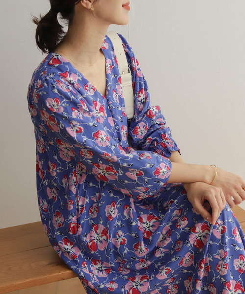 【セール】カラーグランドフラワープリントワンピース（ワンピース）｜URBAN RESEARCH DOORS（アーバンリサーチドアーズ） 4,805円