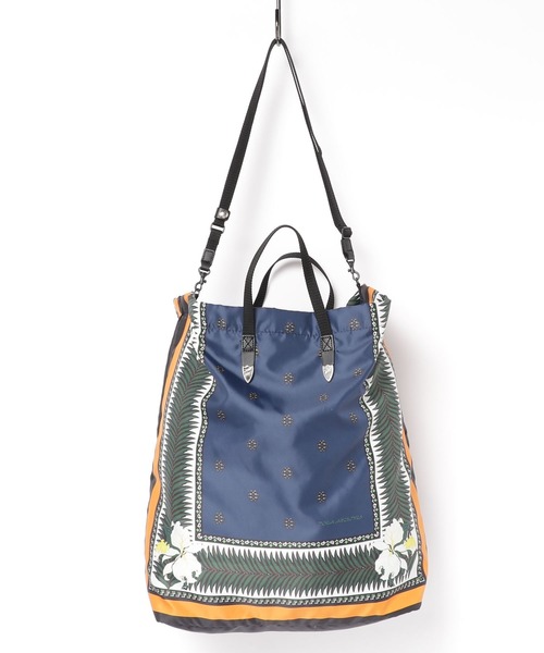 TOGA VIRILIS(トーガ ビリリース)の「TOGA Print tote bag トーガ トートバッグ(トートバッグ・メンズ・ネイビー/レッド・FREE)」の6枚目の写真