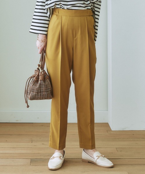 nissen（ニッセン）の「【とろみ素材】すっきりタックテーパードパンツ（スラックス・レディース・マスタード/ブラック/モカ/アイボリー/サックスブルー/ライトグリーン系/アッシュブラウン・M/LL/L/S）」の7枚目の写真