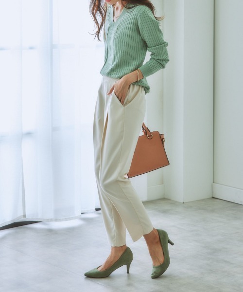 nissen（ニッセン）の「【とろみ素材】すっきりタックテーパードパンツ（スラックス・レディース・マスタード/ブラック/モカ/アイボリー/サックスブルー/ライトグリーン系/アッシュブラウン・M/LL/L/S）」の12枚目の写真