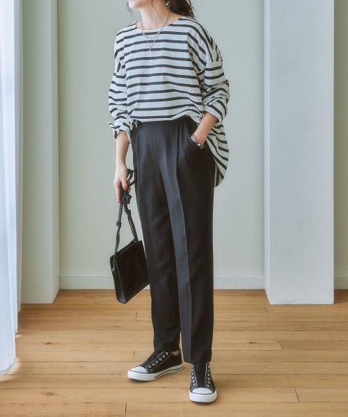 nissen（ニッセン）の「【とろみ素材】すっきりタックテーパードパンツ（スラックス・レディース・マスタード/ブラック/モカ/アイボリー/サックスブルー/ライトグリーン系/アッシュブラウン・M/LL/L/S）」の13枚目の写真