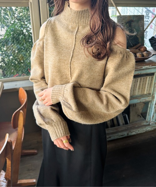 Ambre Ciel（アンブルシエル）の「肩開きモチモチニット／【WEB/EC限定商品】（ニット/セーター・レディース・アイボリー/モカ/ベージュ・FREE）」の4枚目の写真