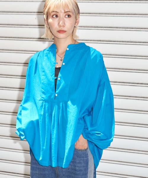 Auntie Rosa Holiday（アンティローザホリデー）の「ボリュームスリーブカフタンブラウス（シャツ/ブラウス・レディース・ブラック/オフホワイト/ブルー・FREE）」の8枚目の写真