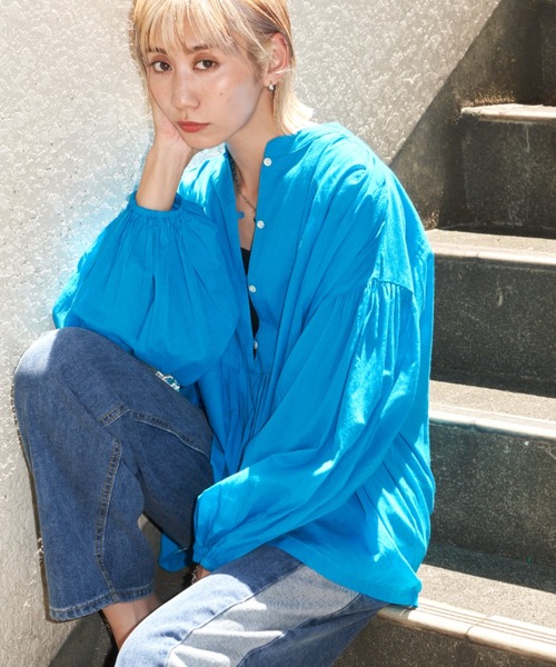 Auntie Rosa Holiday（アンティローザホリデー）の「ボリュームスリーブカフタンブラウス（シャツ/ブラウス・レディース・ブラック/オフホワイト/ブルー・FREE）」の7枚目の写真