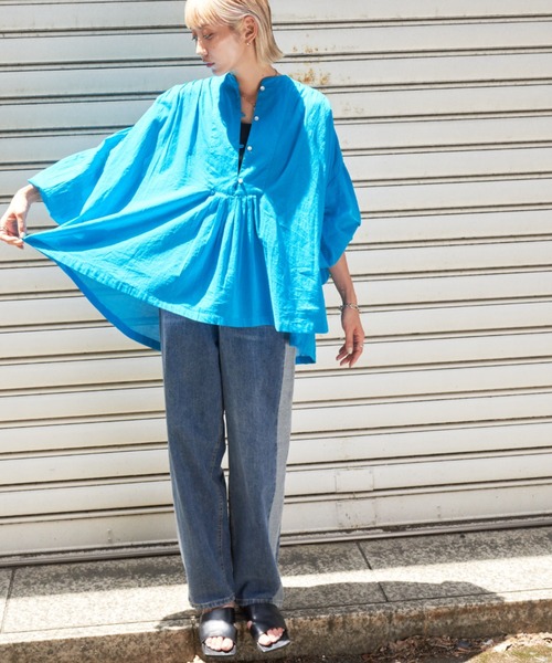 Auntie Rosa Holiday（アンティローザホリデー）の「ボリュームスリーブカフタンブラウス（シャツ/ブラウス・レディース・ブラック/オフホワイト/ブルー・FREE）」の17枚目の写真