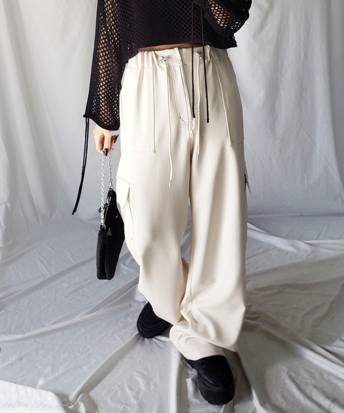 me+em select（ミームセレクト）の「※※４size／６color 】２WAYドロストルーズカーゴワイドパンツ（カーゴパンツ・レディース・ブラック/アイボリー/チャコール/ブルー/ピンク/カーキ・SMALL/MEDIUM/LARGE/X-LARGE）」の13枚目の写真