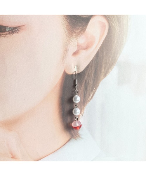 tone(トーン)の「【-lensa-】バイカラービーズでパールなピアス(MA)(ピアス(両耳用)・レディース・レッド・FREE)」の5枚目の写真