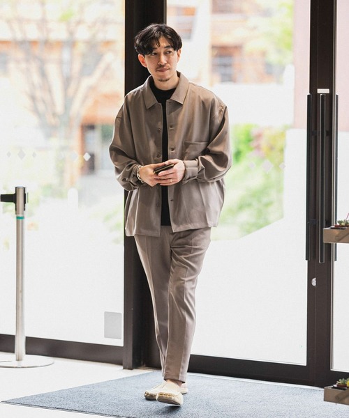 ITEMS URBANRESEARCH（アイテムズ アーバンリサーチ）の「ポリツイル テーパードパンツ（スラックス・メンズ・チャコールグレー/ベージュ/ネイビー・MEDIUM/LARGE）」の19枚目の写真