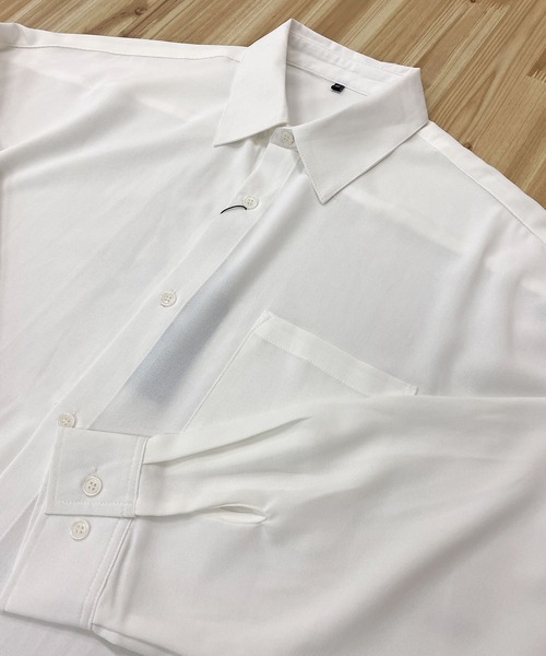 TopIsm（トップイズム）の「オーバーサイズ ドロップショルダー とろみドレープシャツ（シャツ/ブラウス・メンズ・グレイッシュブルー/ホワイト/ダークグリーン/ブラック・M/LL/L）」の9枚目の写真