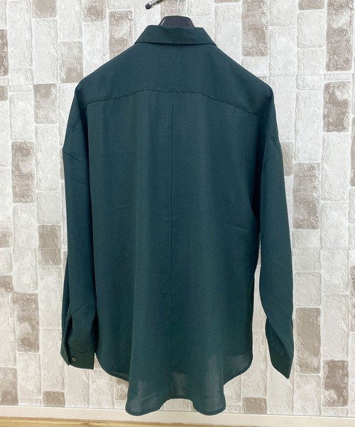 TopIsm（トップイズム）の「オーバーサイズ ドロップショルダー とろみドレープシャツ（シャツ/ブラウス・メンズ・グレイッシュブルー/ホワイト/ダークグリーン/ブラック・M/LL/L）」の11枚目の写真