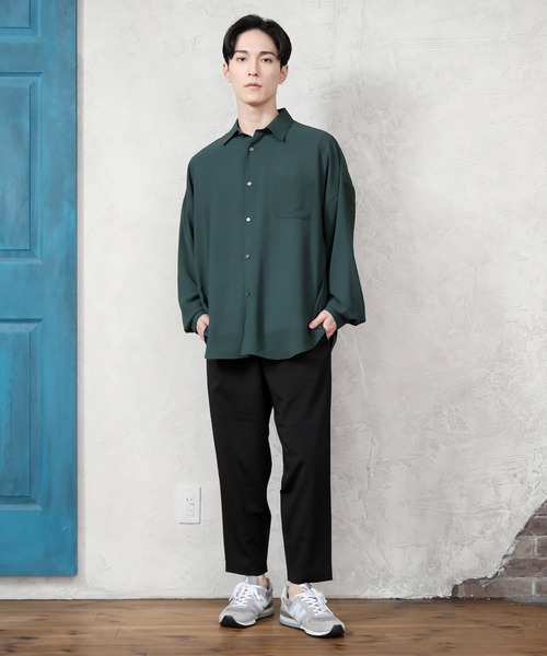 TopIsm（トップイズム）の「オーバーサイズ ドロップショルダー とろみドレープシャツ（シャツ/ブラウス・メンズ・グレイッシュブルー/ホワイト/ダークグリーン/ブラック・M/LL/L）」の18枚目の写真