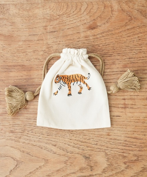 BIRTHDAY BAR（バースデイバー）の「アニマル刺繍巾着ポーチ Ｓ（ポーチ・レディース・ホワイト/ブラック・フリー）」の3枚目の写真