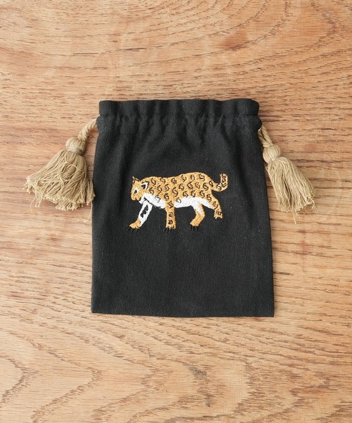 BIRTHDAY BAR（バースデイバー）の「アニマル刺繍巾着ポーチ Ｓ（ポーチ・レディース・ホワイト/ブラック・フリー）」の6枚目の写真