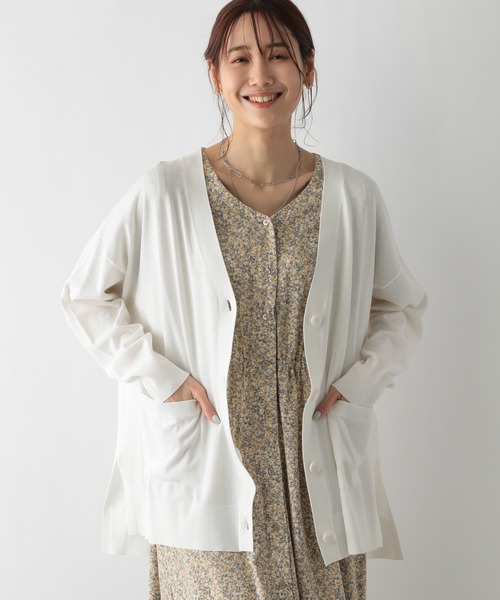 GLOBAL WORK(グローバルワーク)の「洗えるサラサラカーディガン長袖/163500(カーディガン/ボレロ・レディース・コーラル/ベージュ/ブラック/カーキ/グリーン/アイボリー・LARGE/MEDIUM)」の16枚目の写真