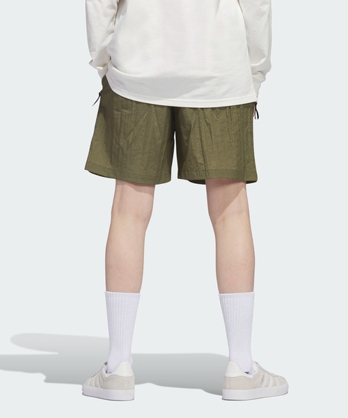 adidas(アディダス)の「スケートボーディング ウインドショーツ(ジェンダーフリー) / ハーフパンツ / アディダスオリジナルス adidas Originals(その他パンツ・メンズ・ブルー/グリーン・MEDIUM/XX-LARGE/X-LARGE/LARGE/3XL/X-SMALL/SMALL)」の6枚目の写真