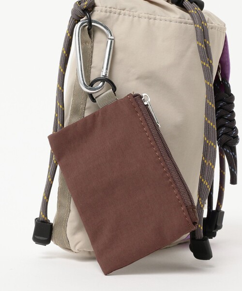 Ray BEAMS(レイビームス)の「CONTROL FREAK / ナイロン ハンディ ショルダー バッグ(ショルダーバッグ・レディース・グレー/ブラック・ONE SIZE)」の14枚目の写真