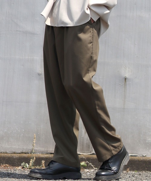 SITRY(シトリー)の「T/R wide tapered pants/ワイド テーパード パンツ(スラックス・メンズ・サックスブルー/カーキ/ブラック/グリーン/モカ/ベージュ・M/L/XL)」の5枚目の写真